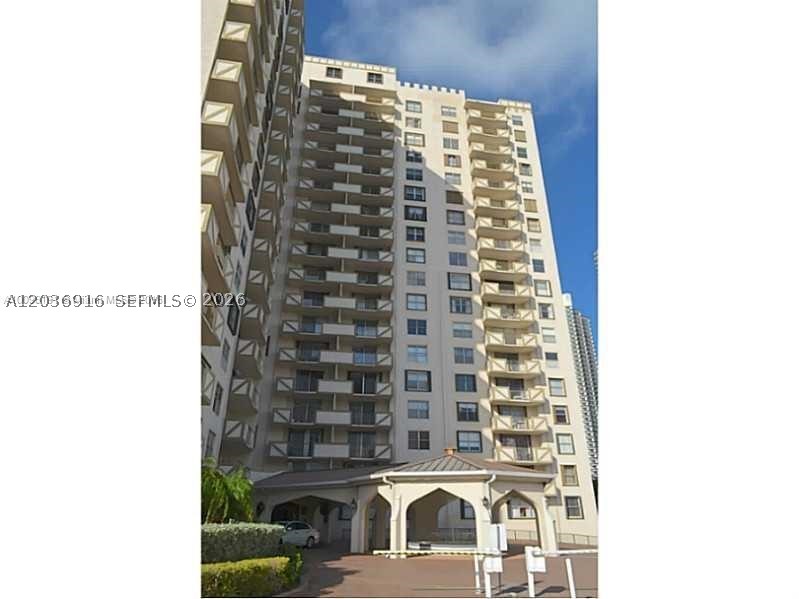 Hallandale Beach photo 3