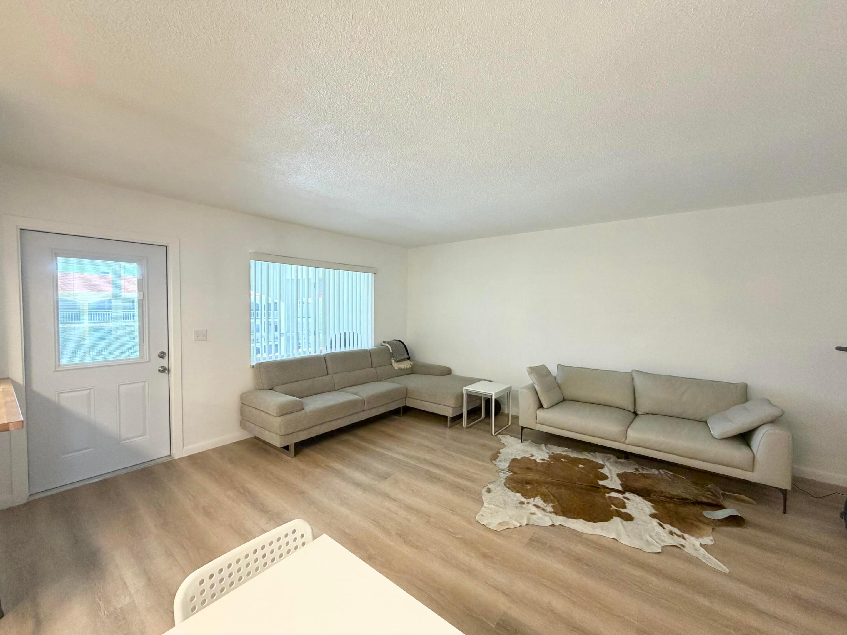 Hallandale Beach photo 3