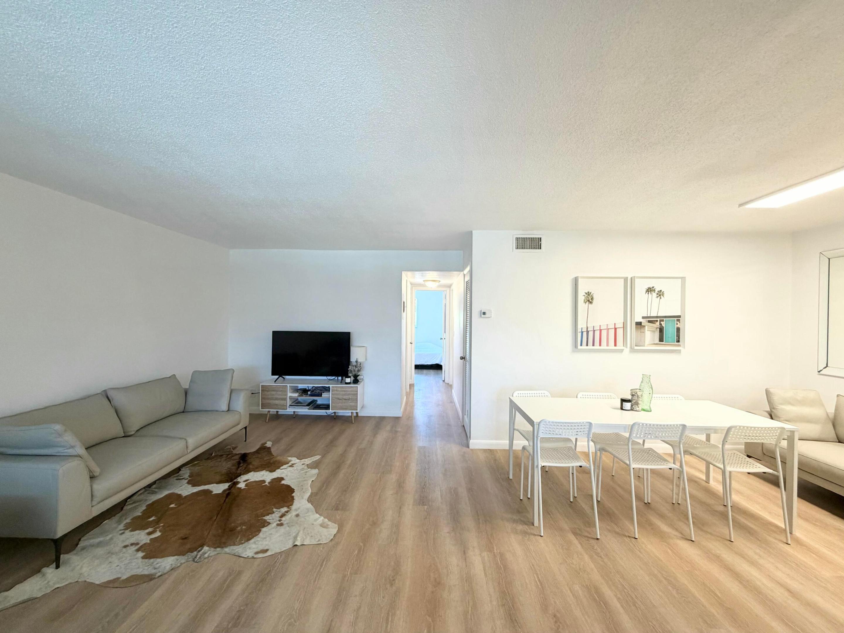 Hallandale Beach photo 4