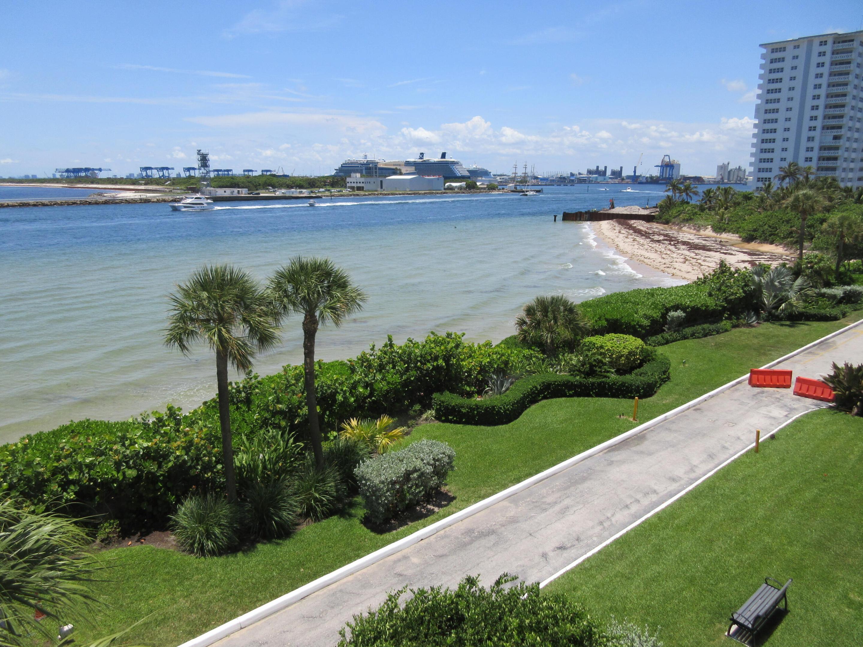 Fort Lauderdale photo 3