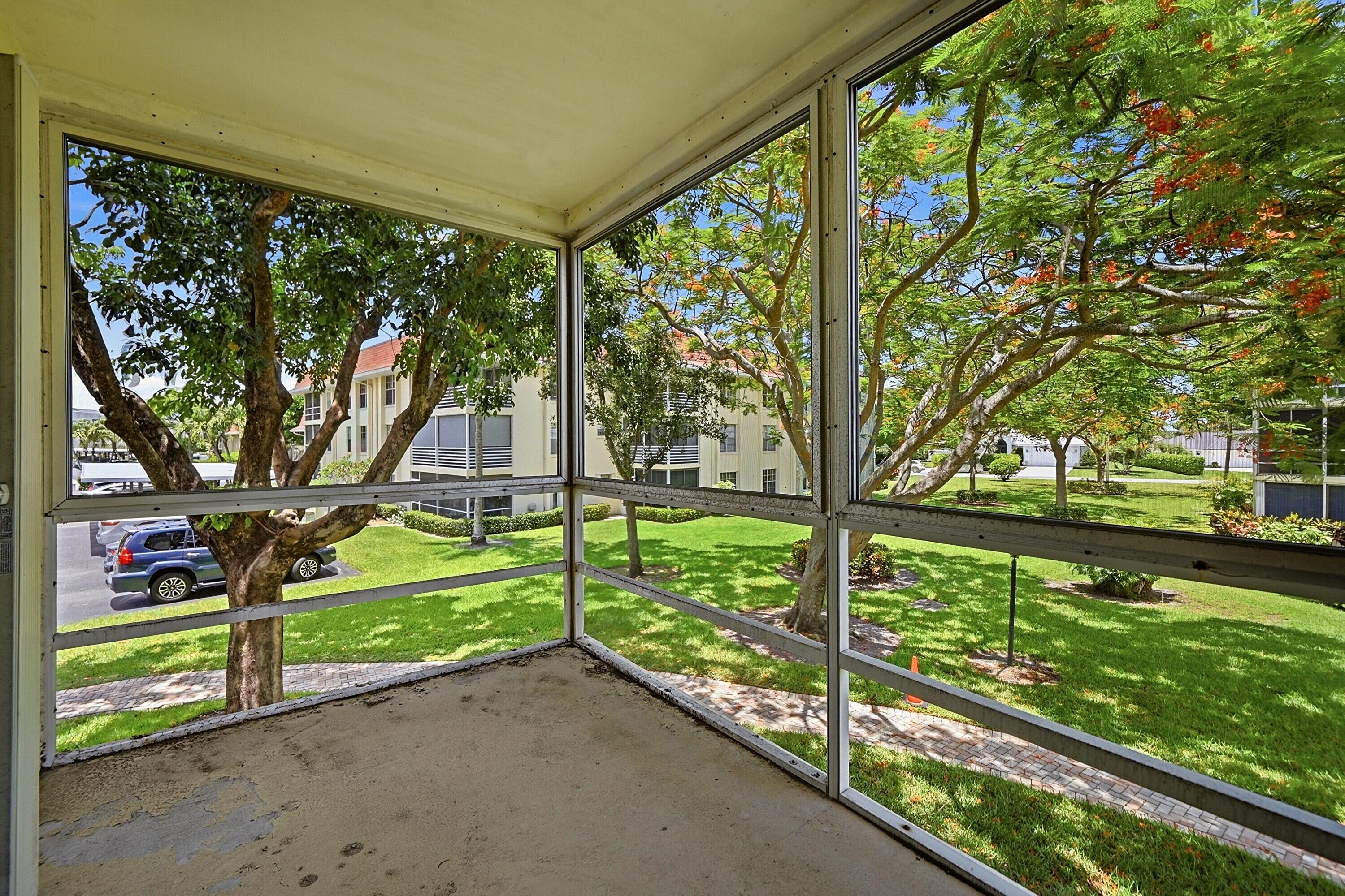 Palm Beach Gardens photo 3
