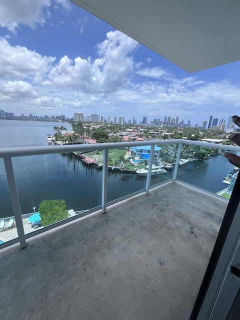 North Miami Beach photo 1