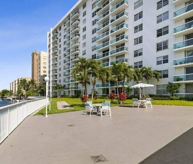North Miami Beach photo 4