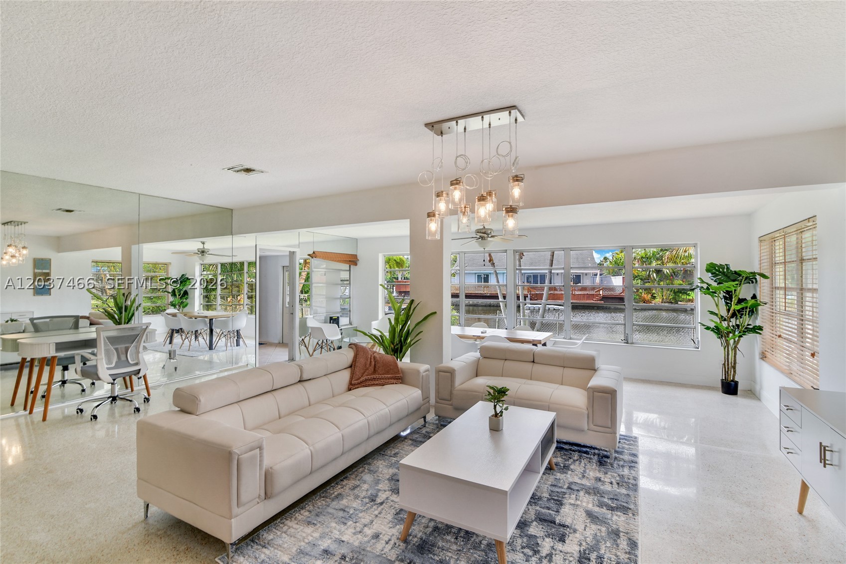Wilton Manors photo 2