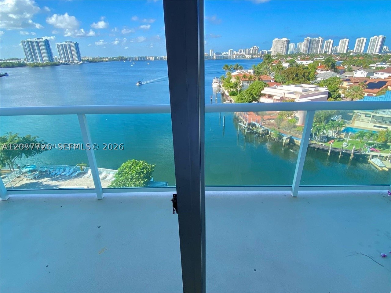 North Miami Beach photo 2