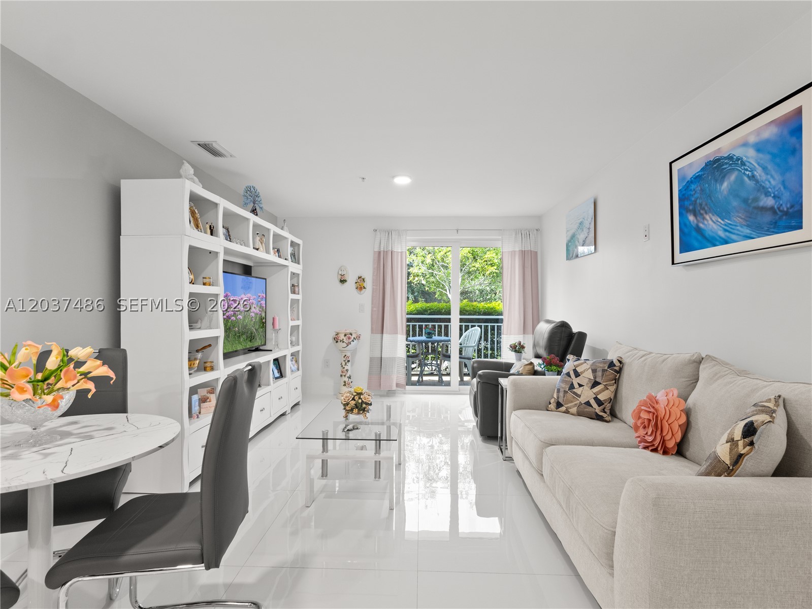 Doral photo 2