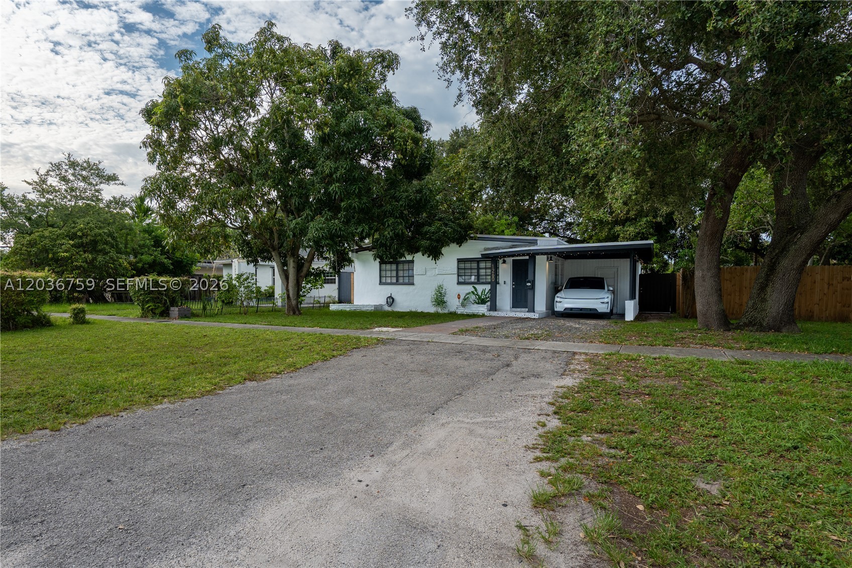 North Miami Beach photo 5