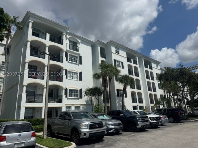 Aventura photo 2