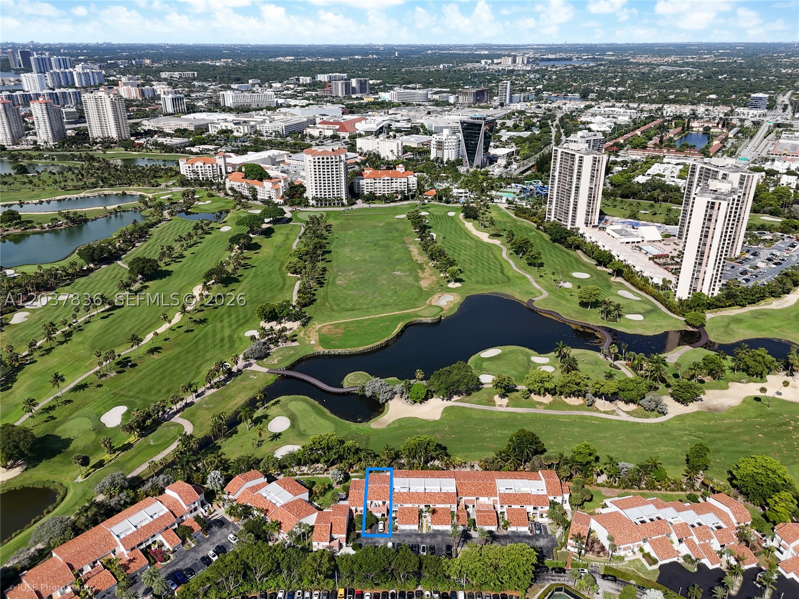 Aventura photo 3