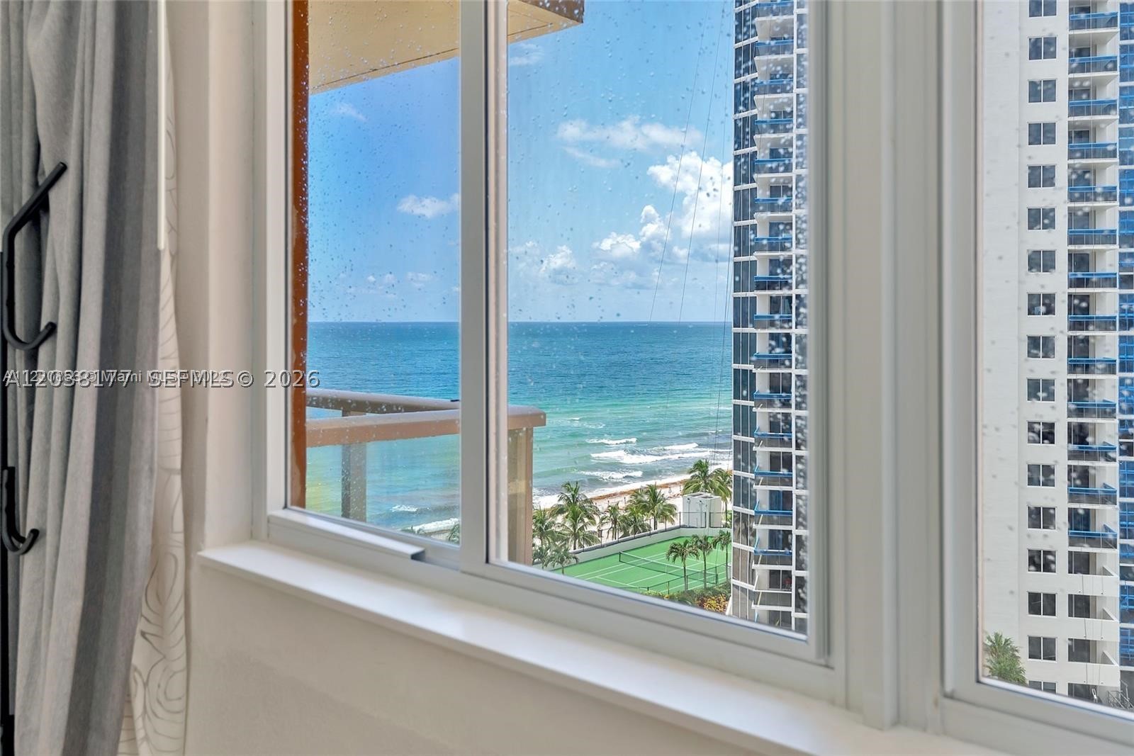 Sunny Isles Beach photo 1
