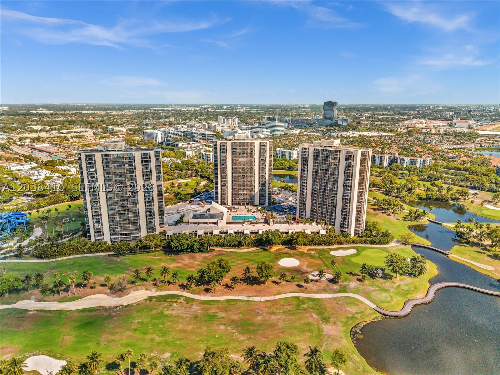 Aventura photo 4