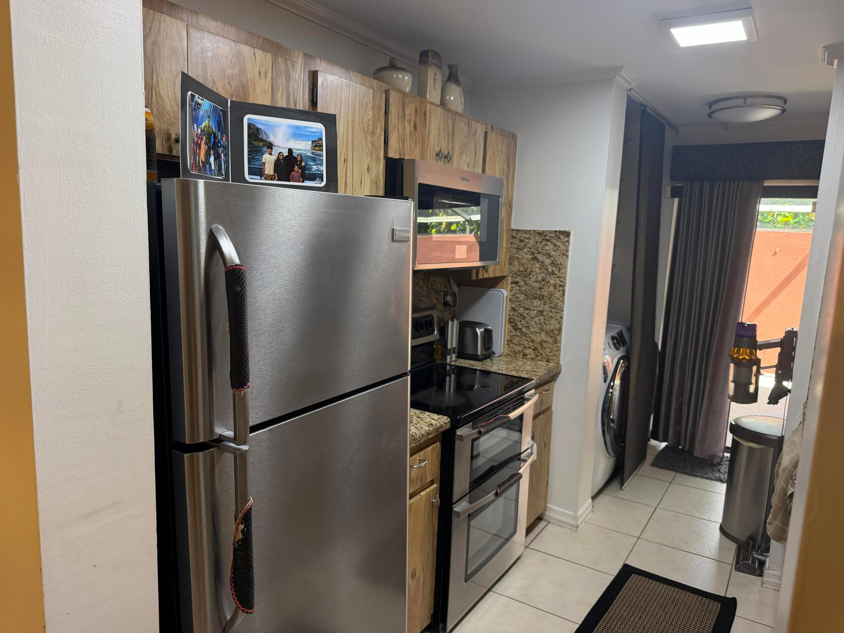 Pembroke Pines photo 4