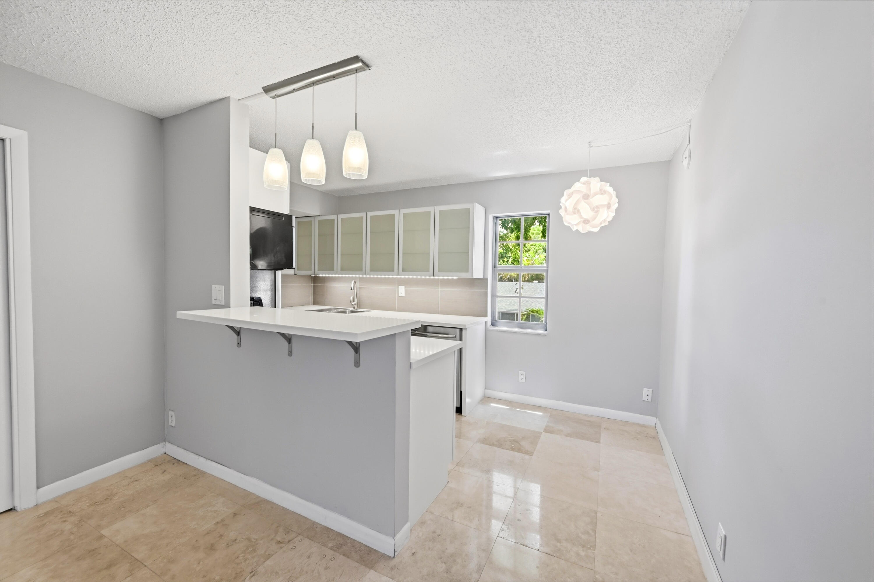 Wilton Manors photo 1