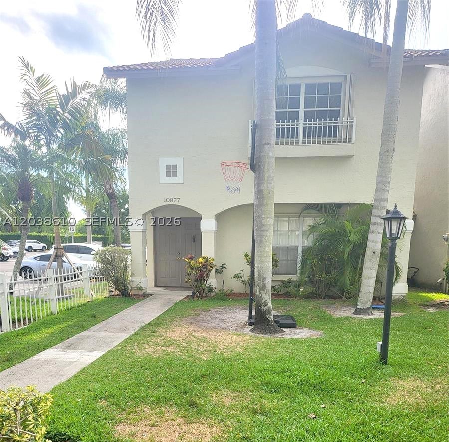 Pembroke Pines photo 1