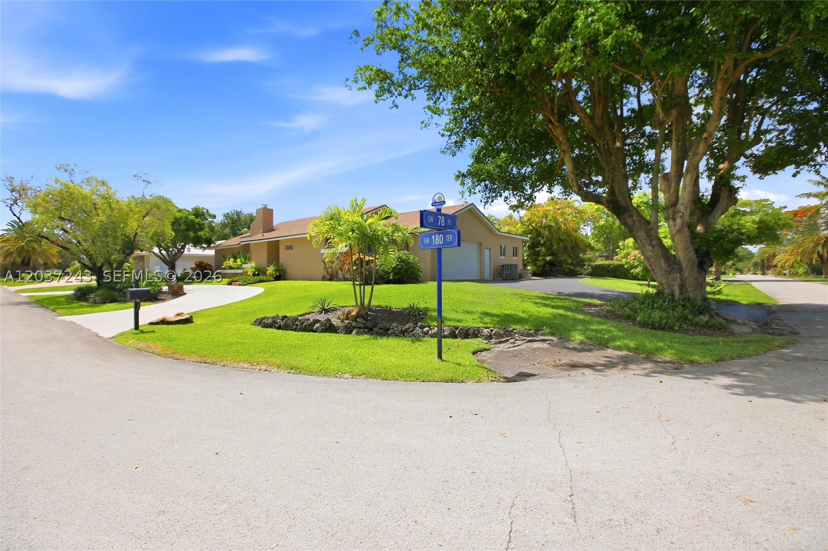 Palmetto Bay photo 5