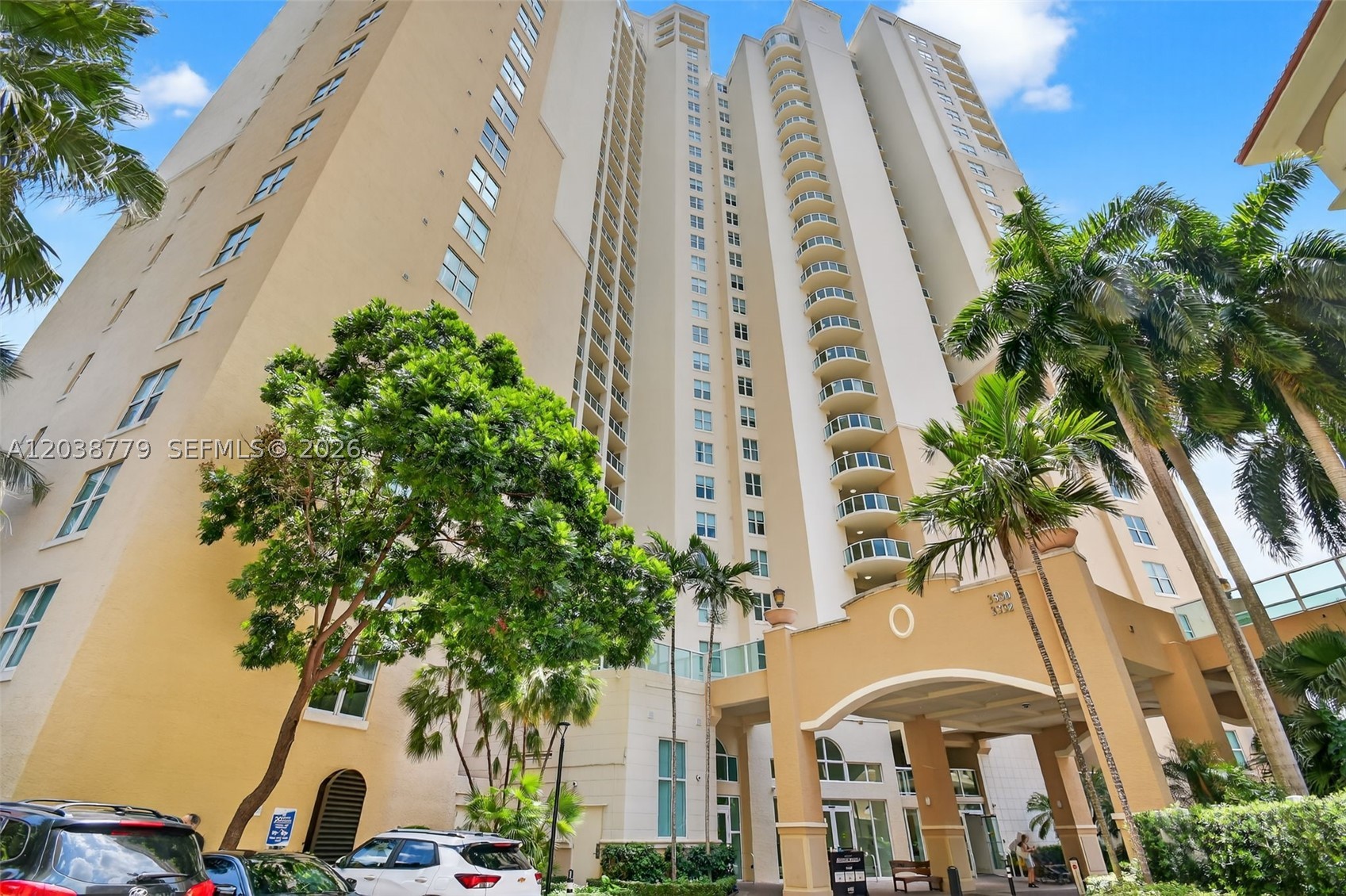 Aventura photo 1