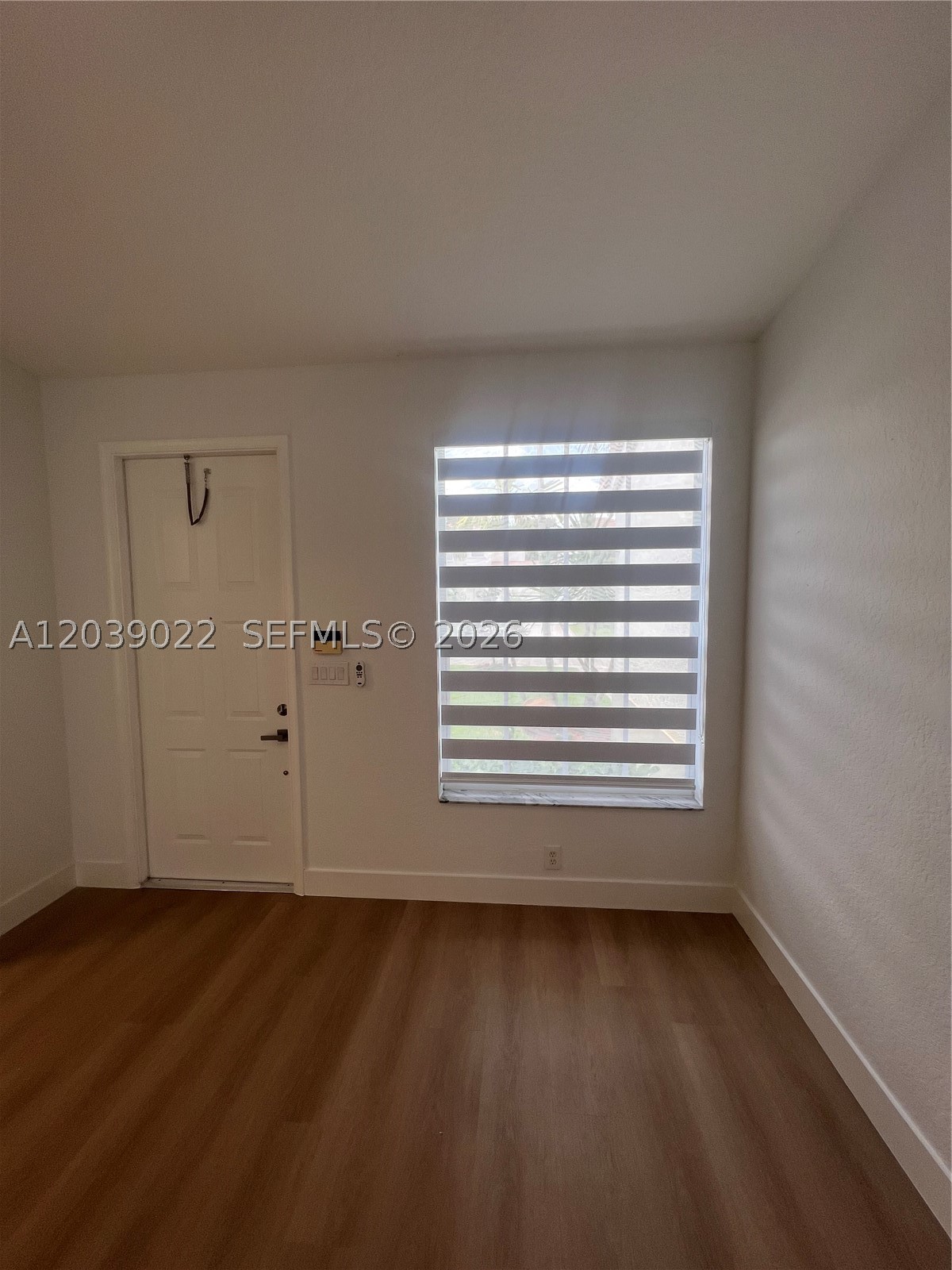 Miramar photo 3