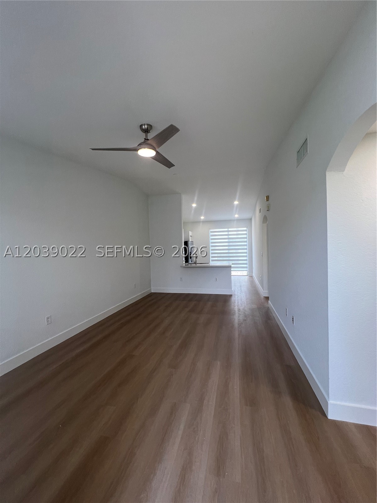 Miramar photo 4