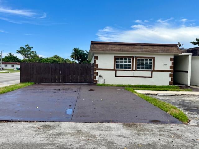 Miami Gardens photo 1