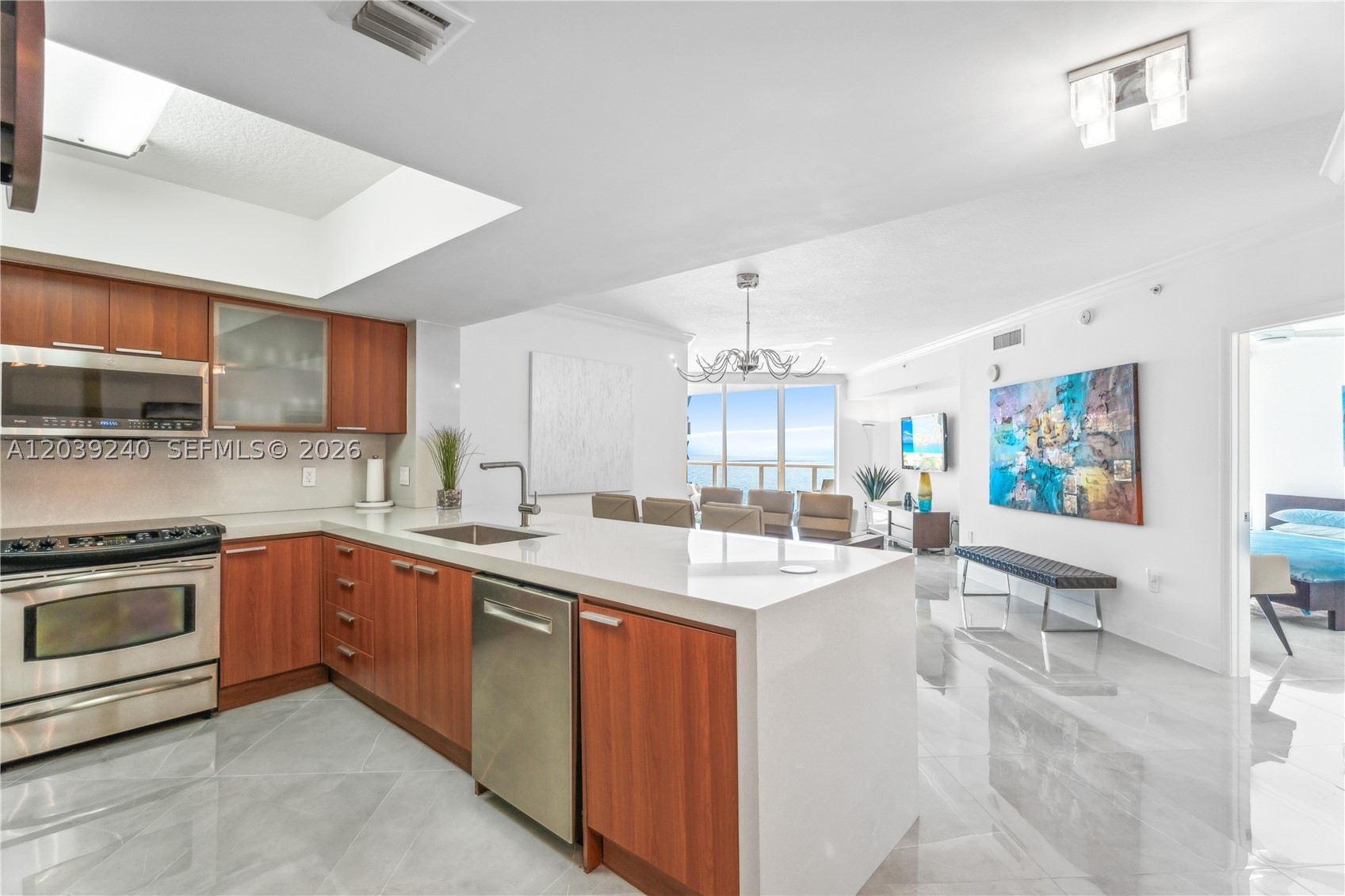 Sunny Isles Beach photo 2