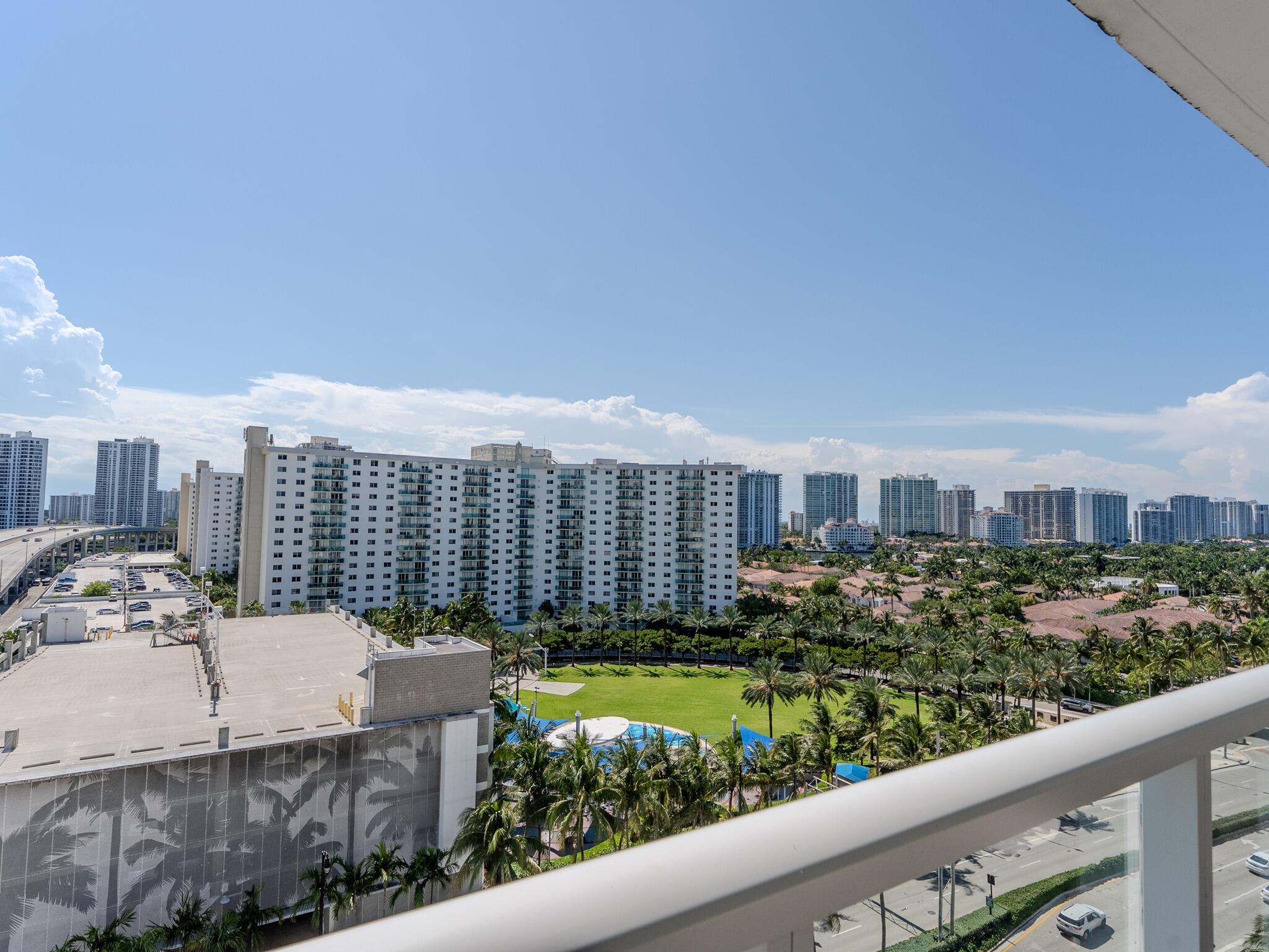 Sunny Isles Beach photo 1