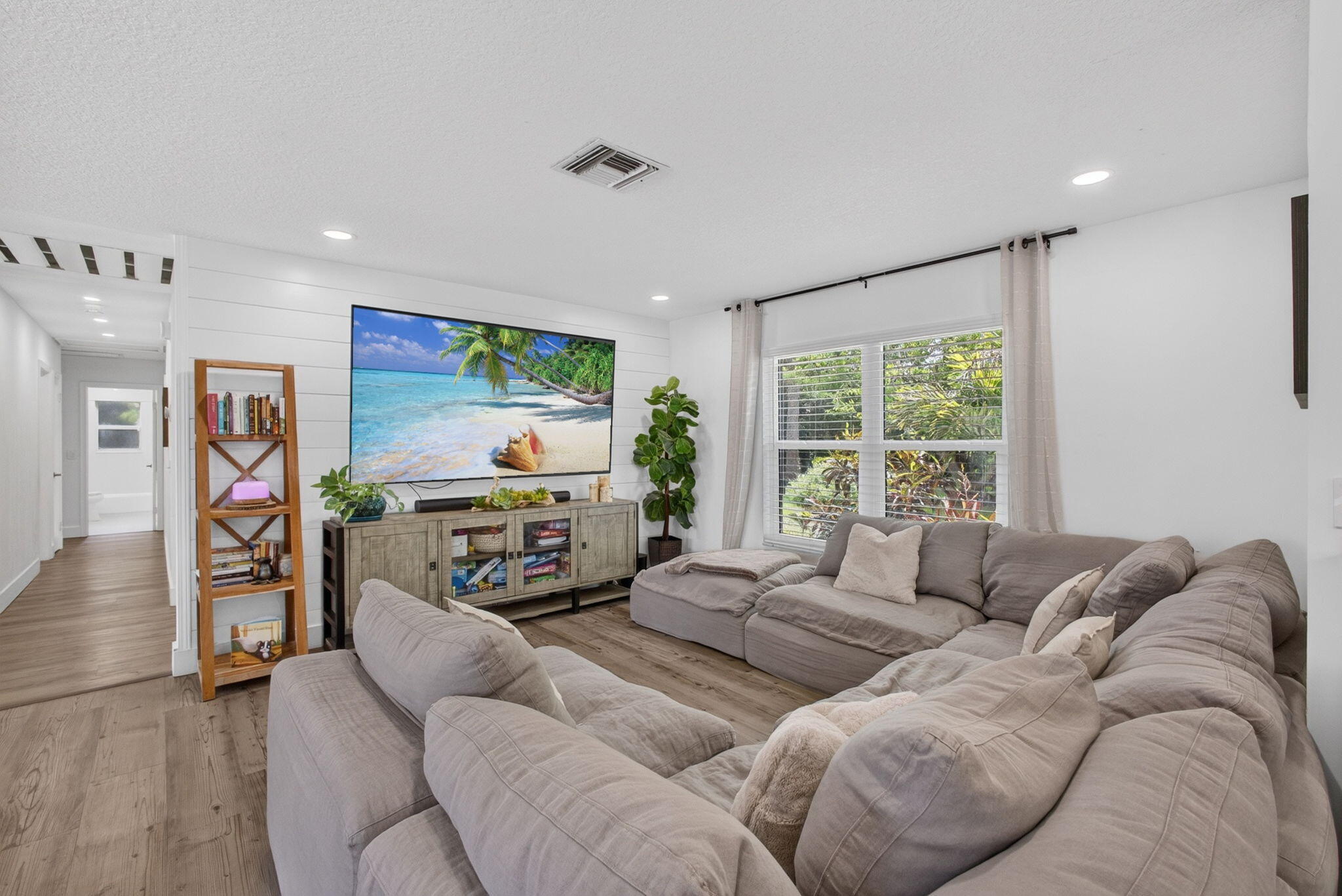 MLS listing photo 2