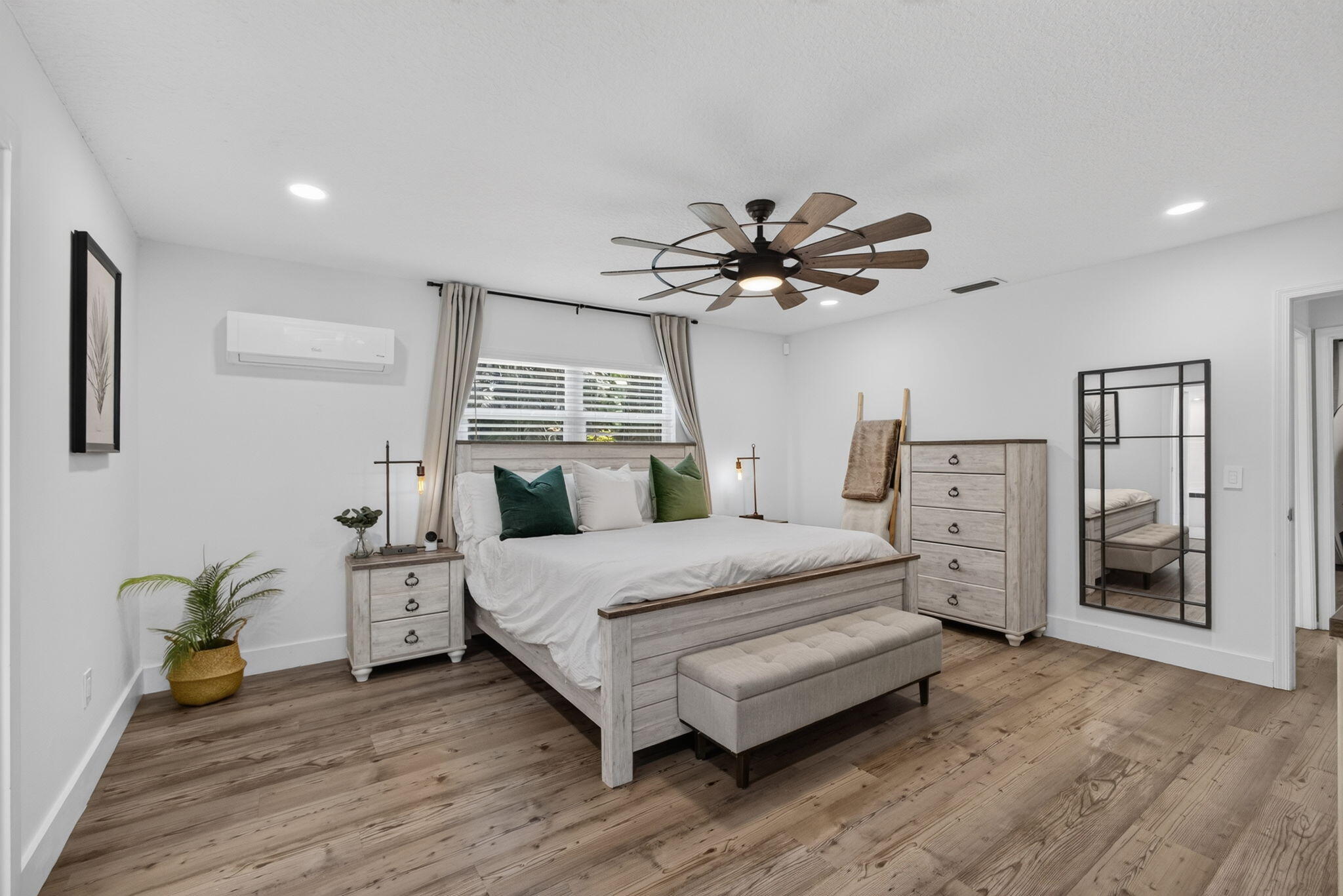 MLS listing photo 4