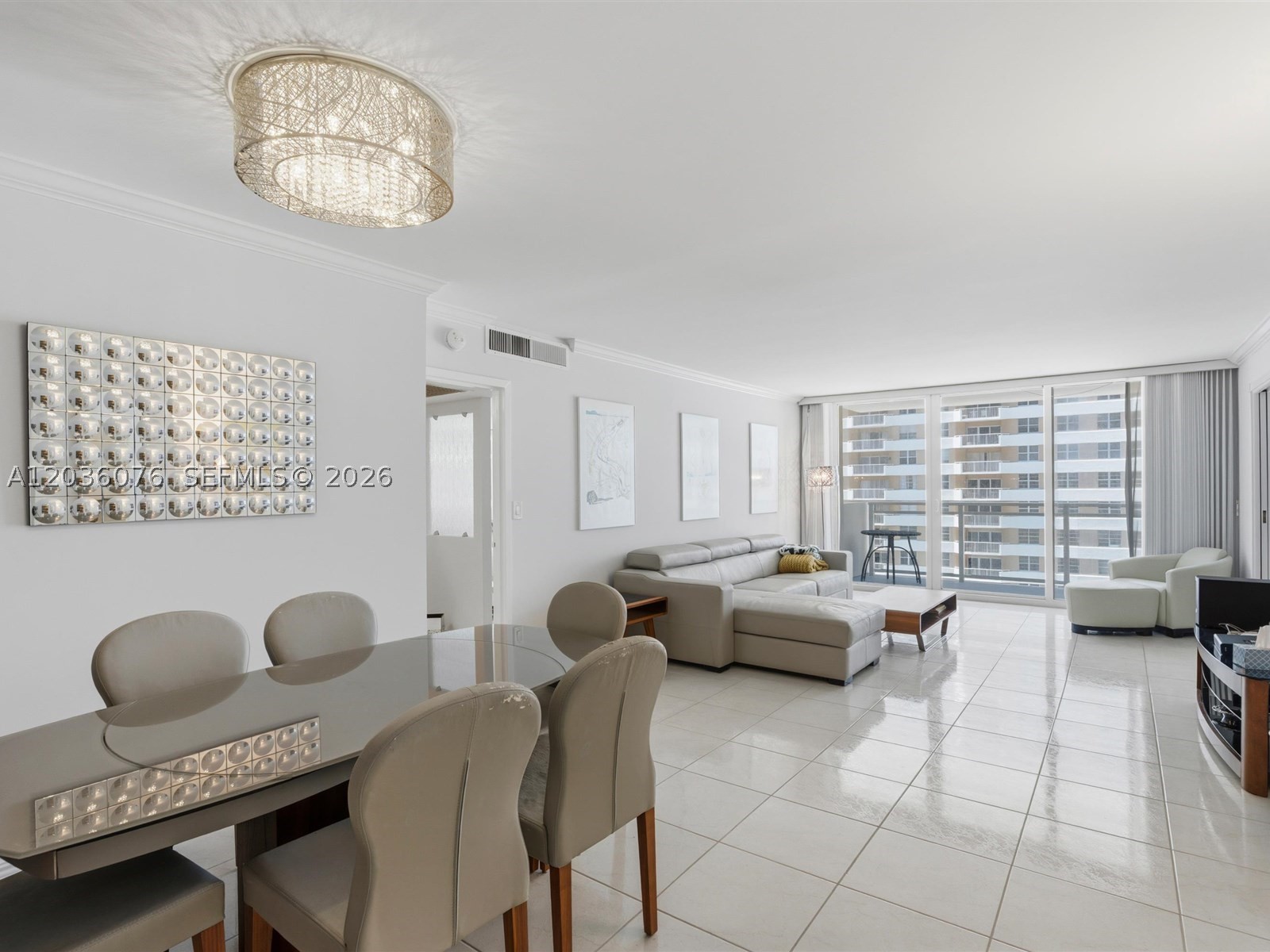 Hallandale Beach photo 2