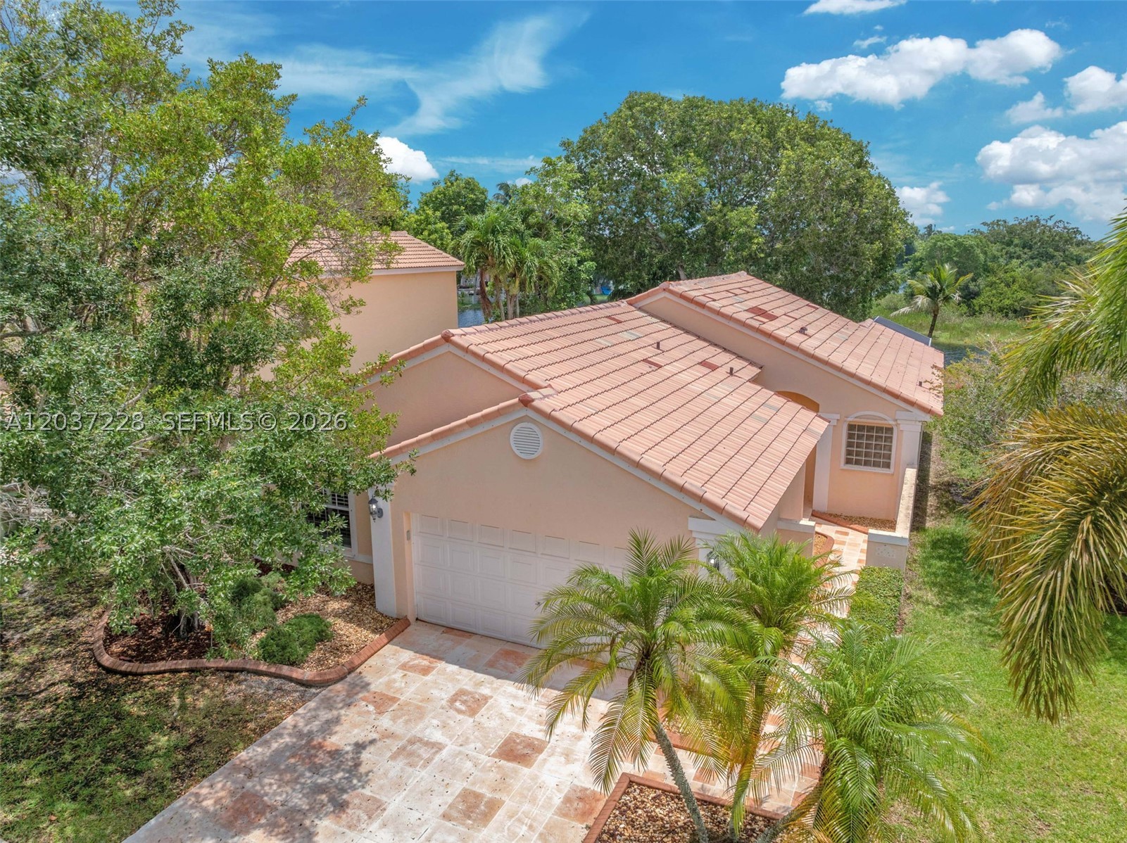 Pembroke Pines photo 2