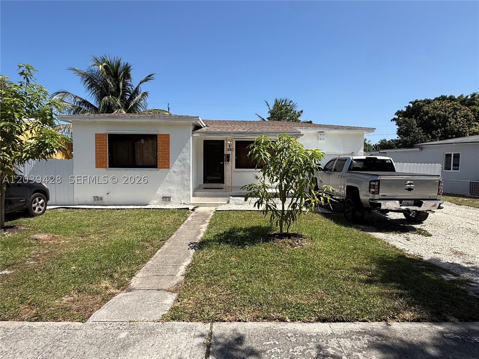 North Miami Beach photo 2