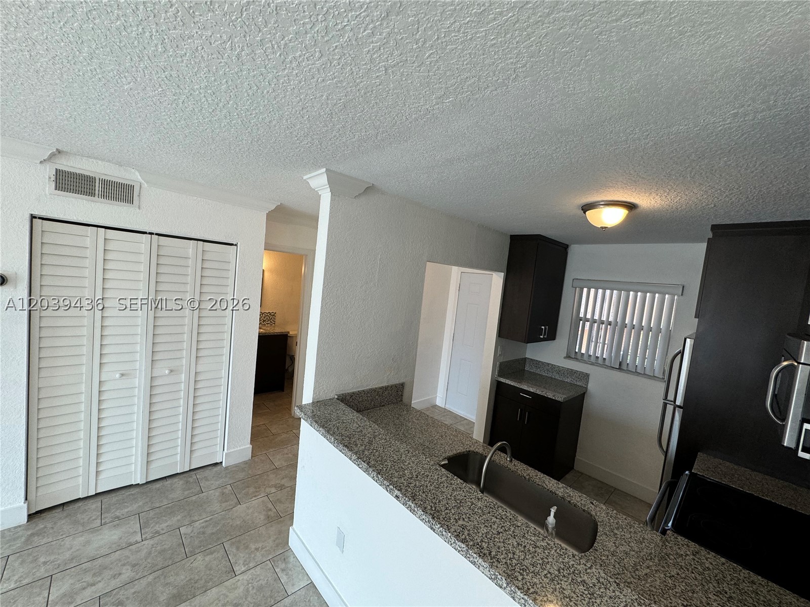 North Miami photo 4