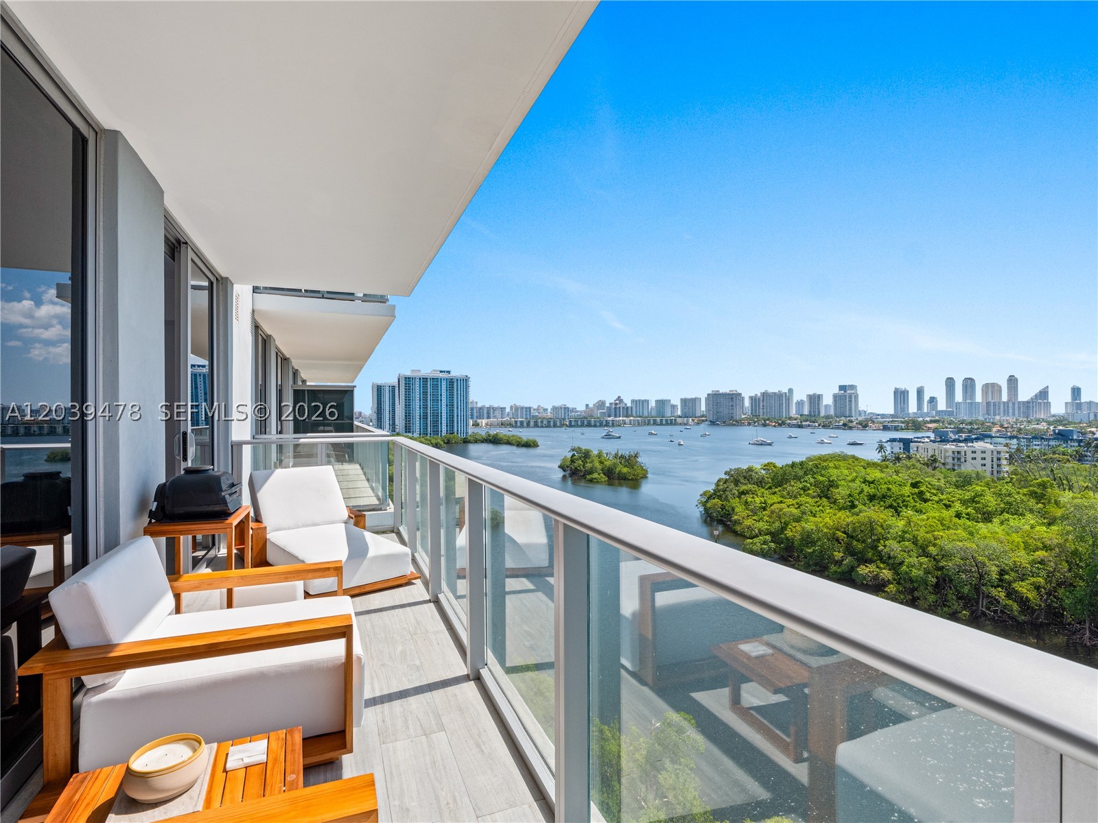 North Miami Beach photo 1