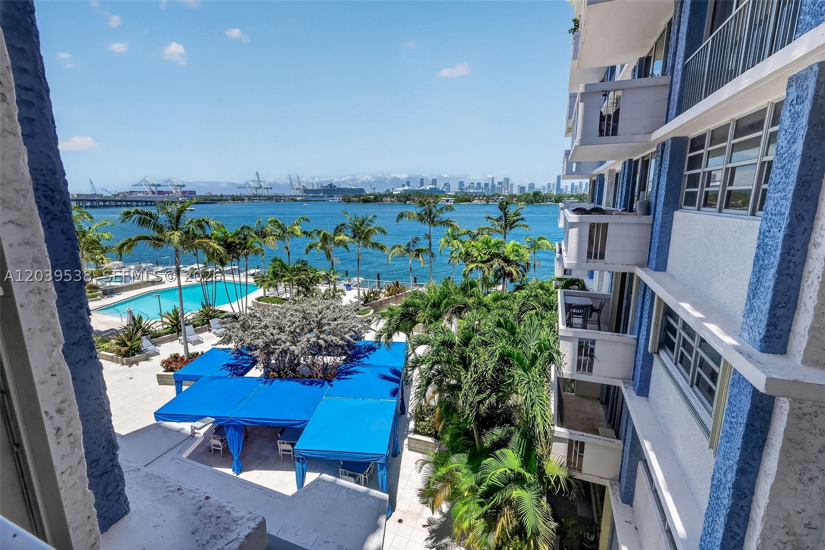 Miami Beach photo 1