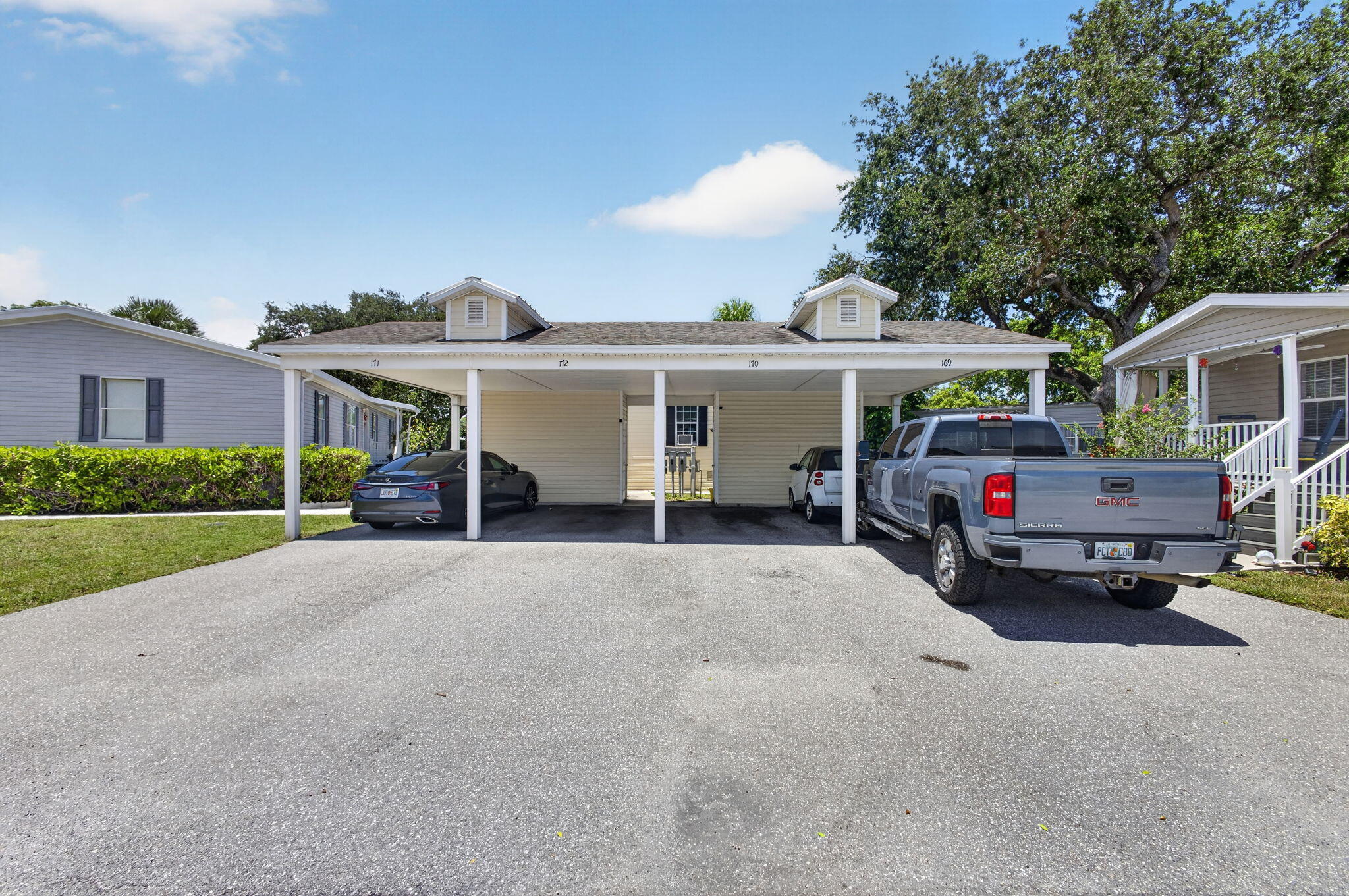 Palm Beach Gardens photo 1