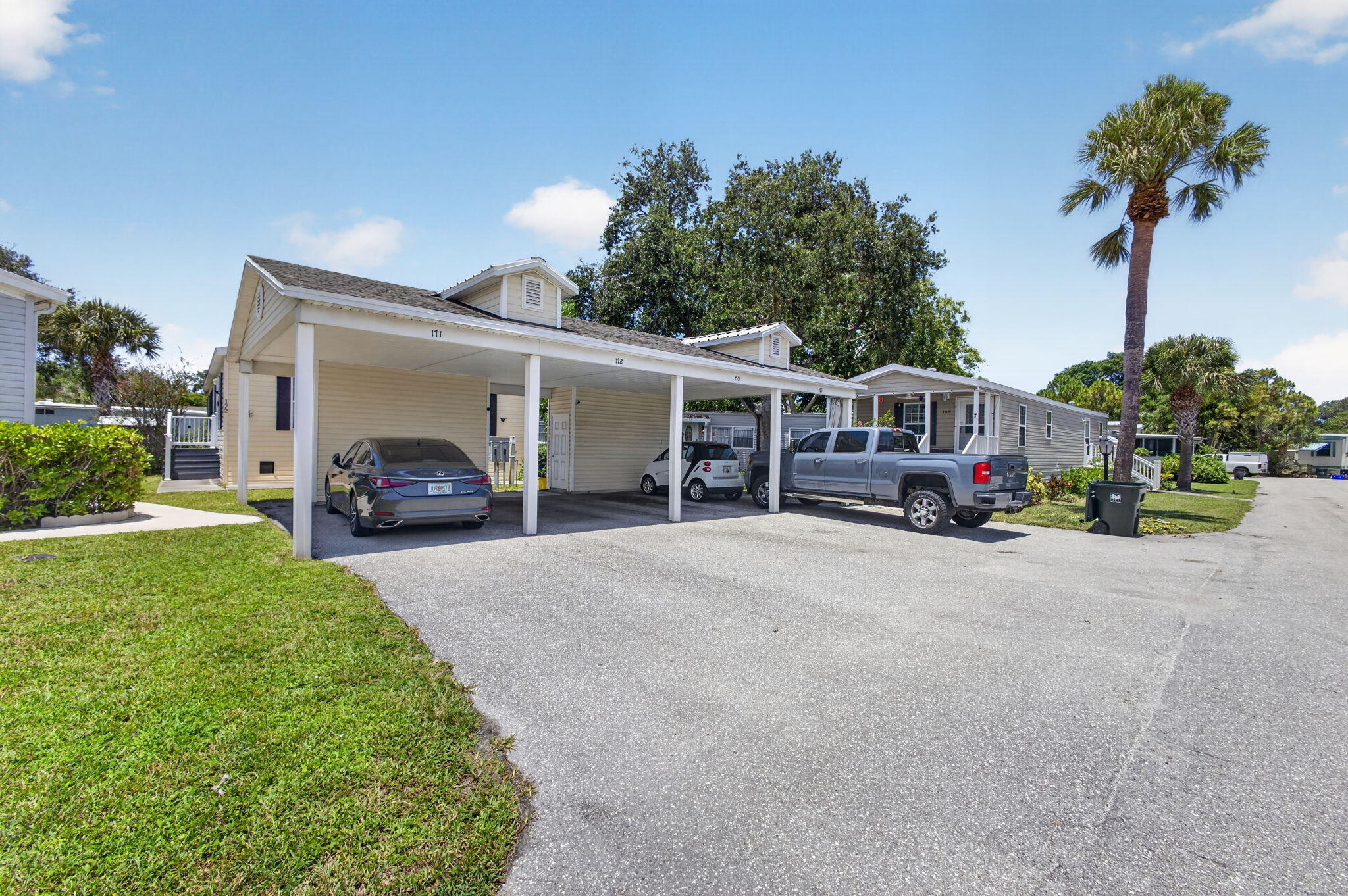Palm Beach Gardens photo 2