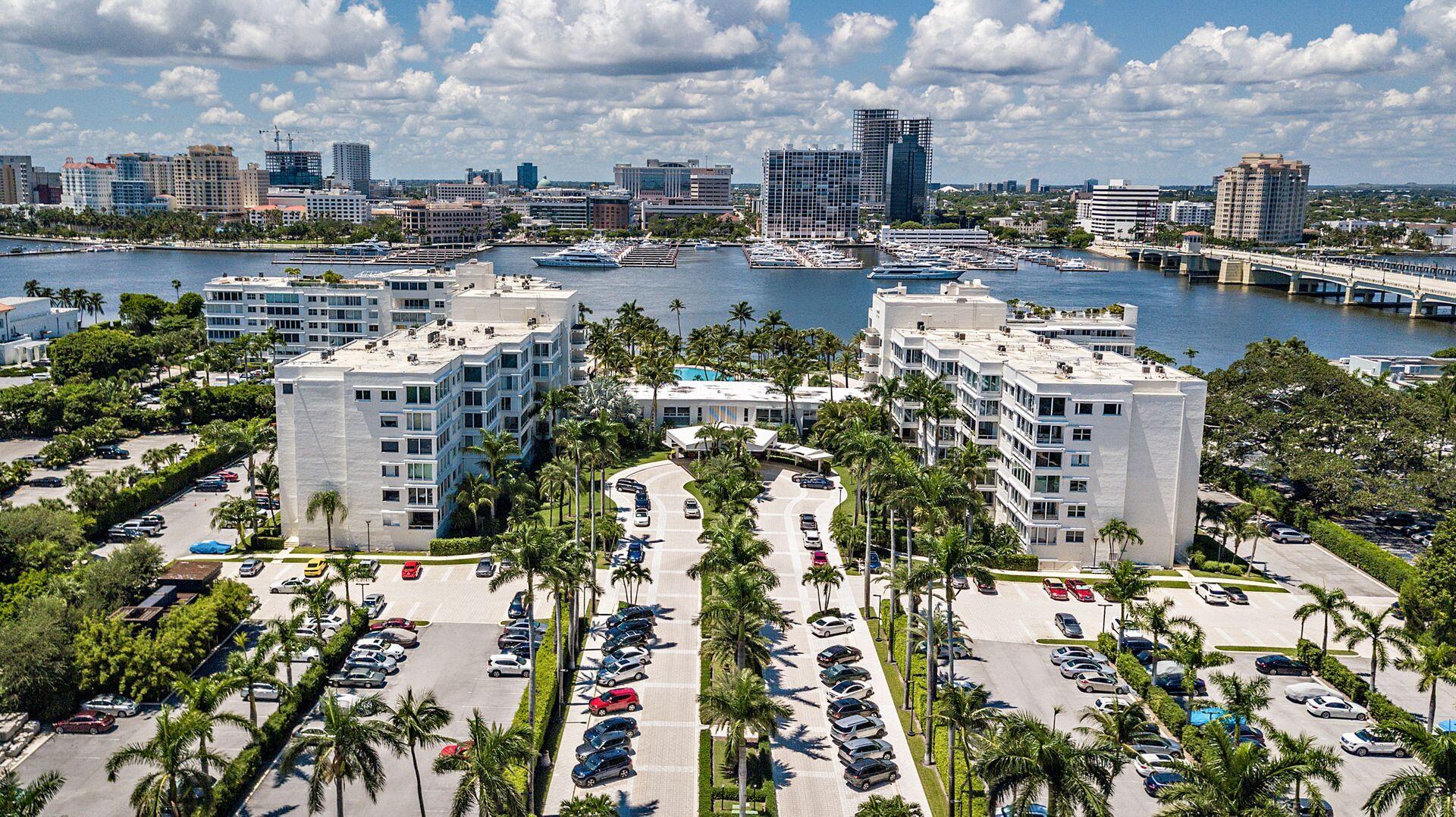 Palm Beach photo 1