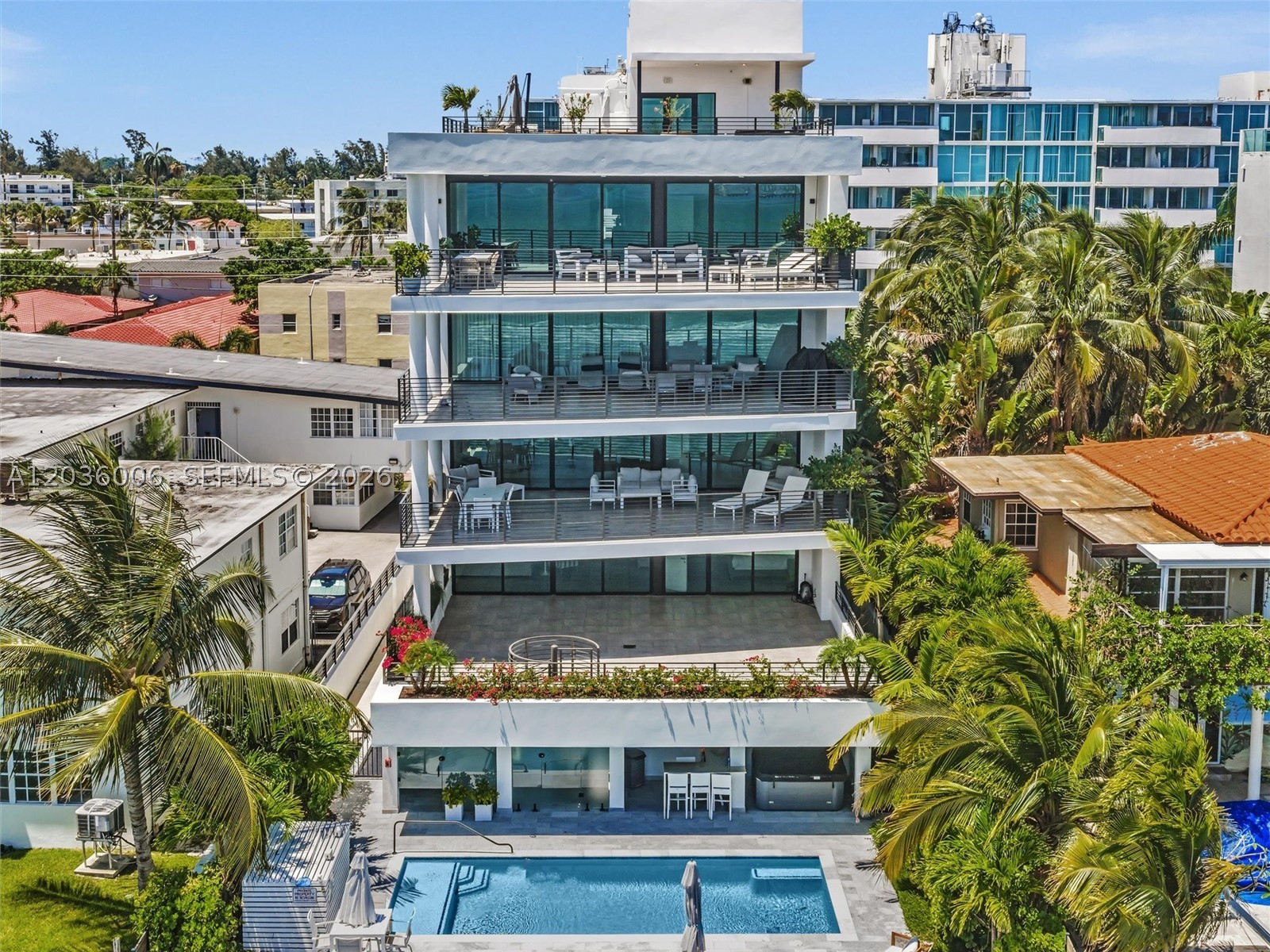 Miami Beach photo 2