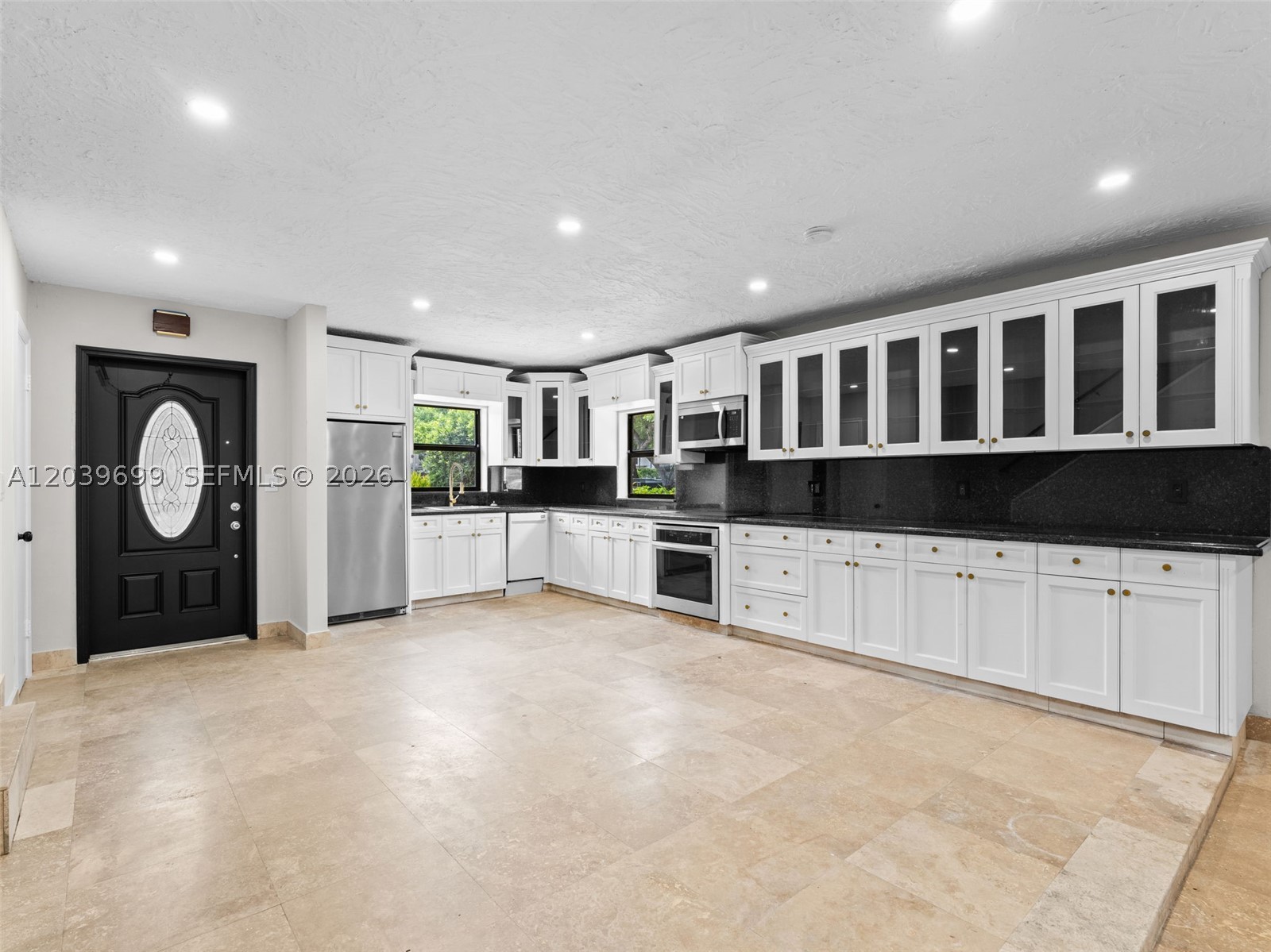 North Miami photo 4