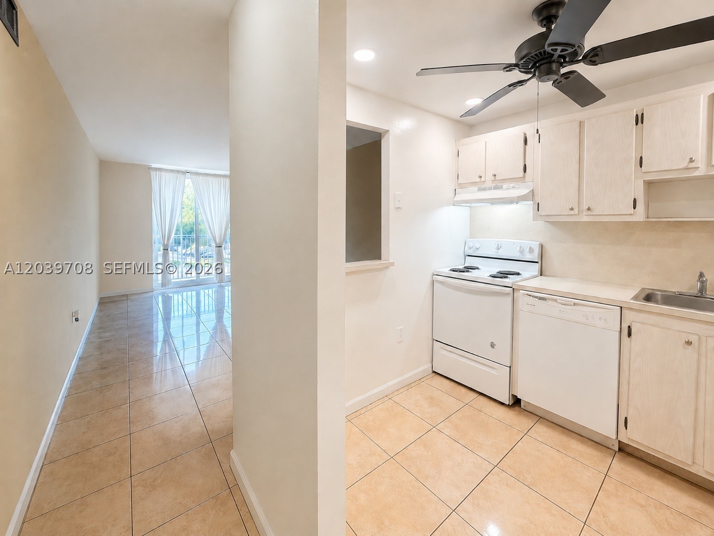 North Miami Beach photo 2
