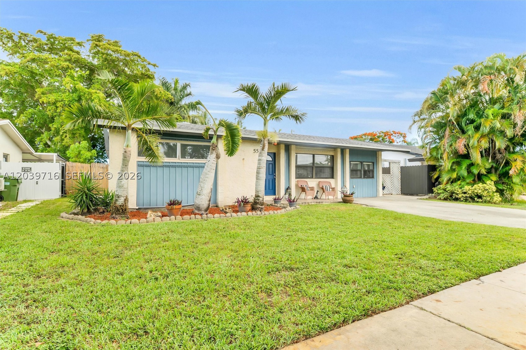 Pembroke Pines photo 1