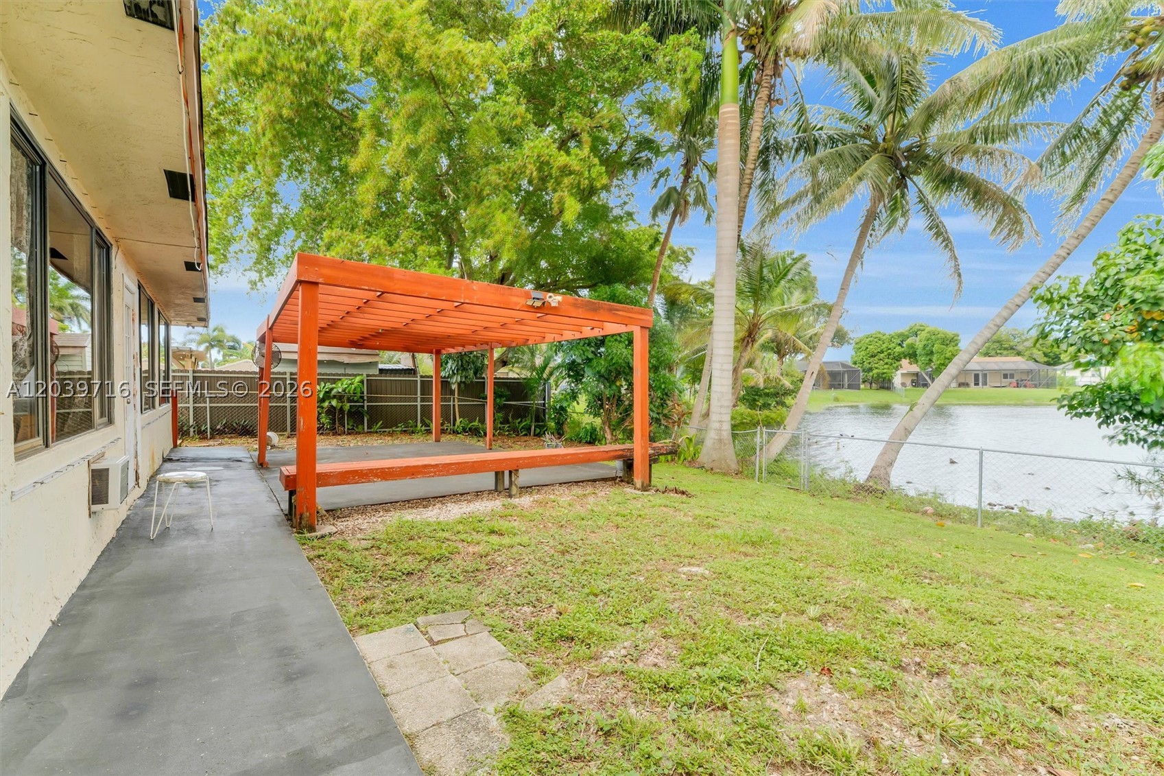 Pembroke Pines photo 4