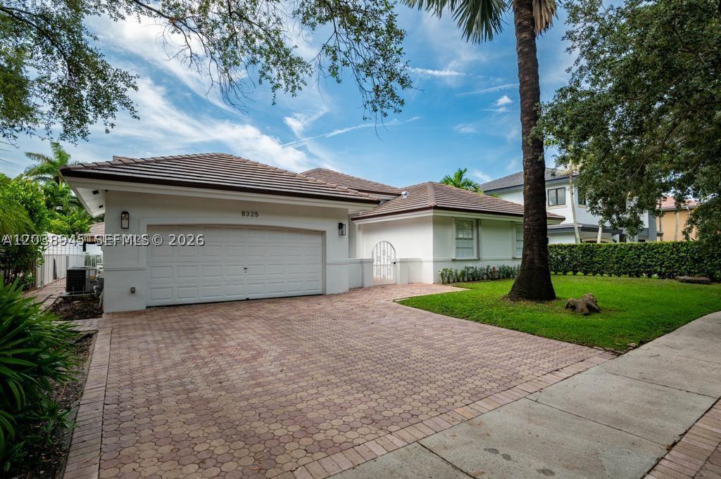 Miami Lakes photo 1