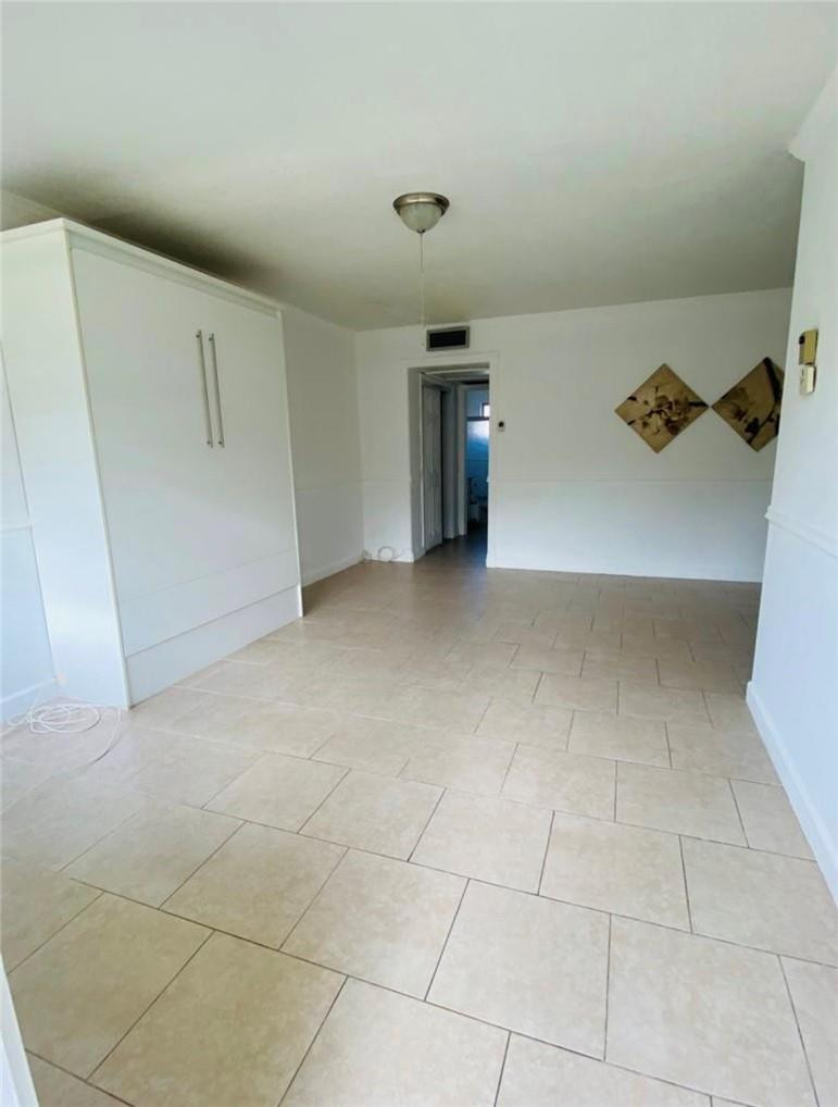 Hallandale Beach photo 1