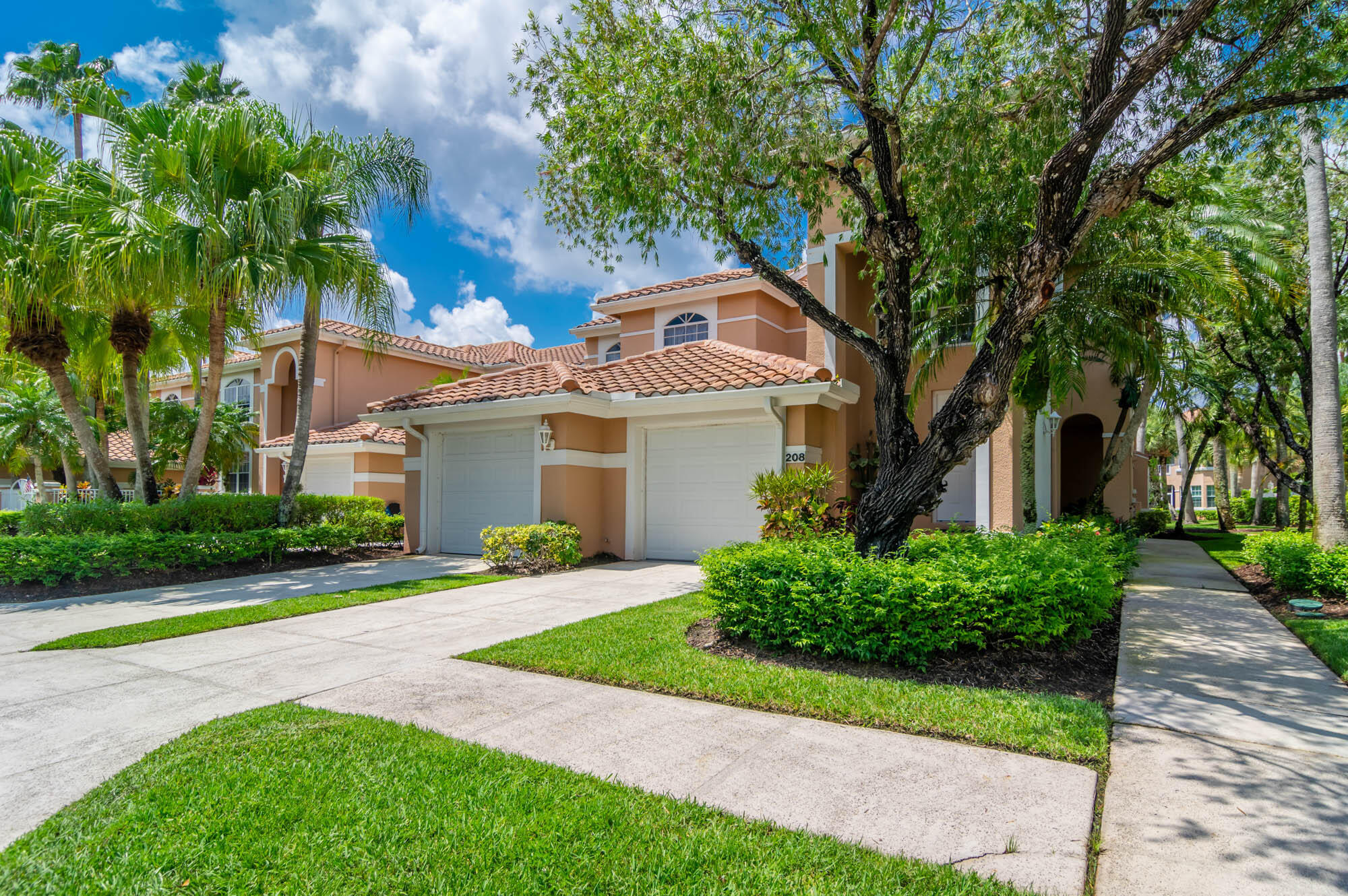 Palm Beach Gardens photo 2