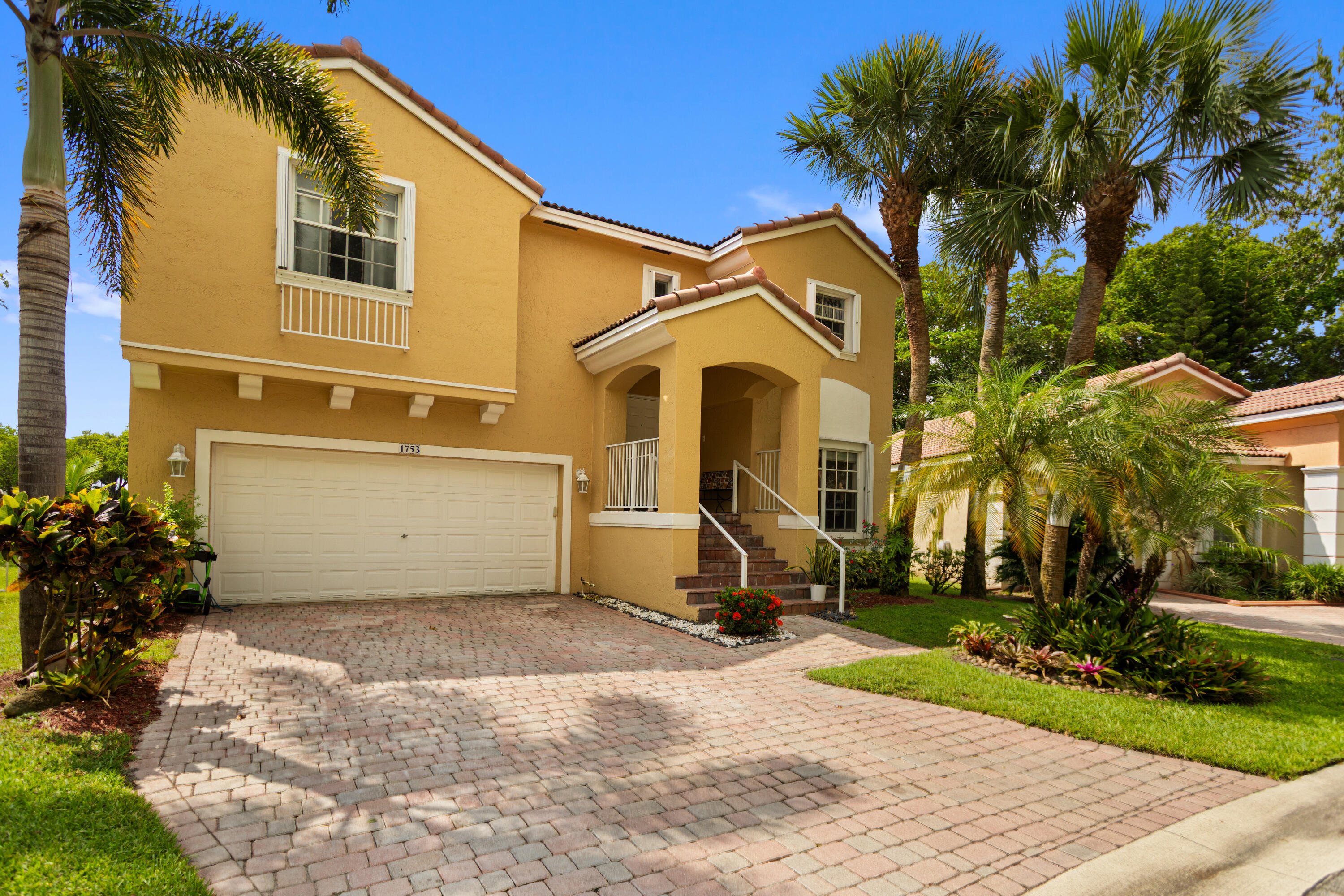 Pembroke Pines photo 1