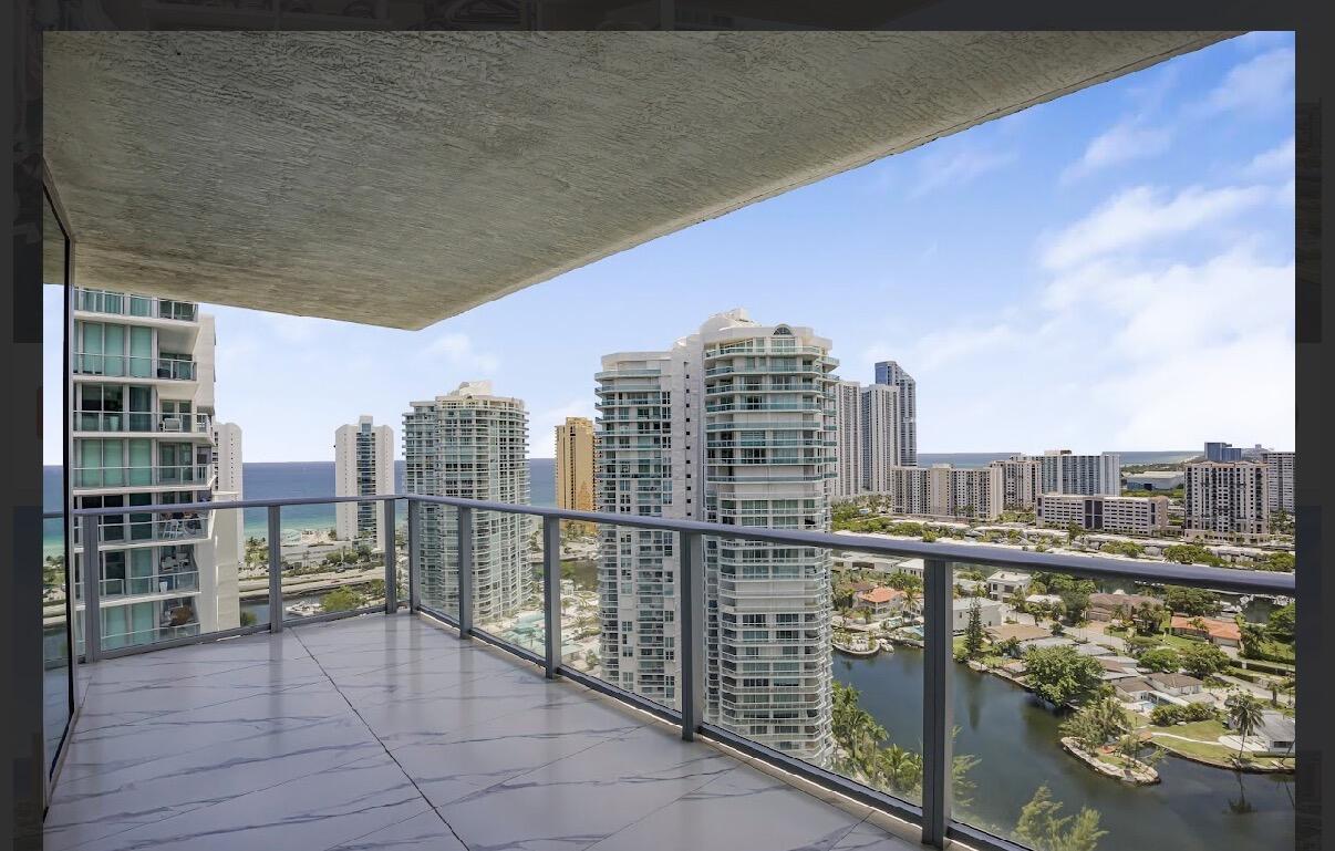 Sunny Isles Beach photo 1