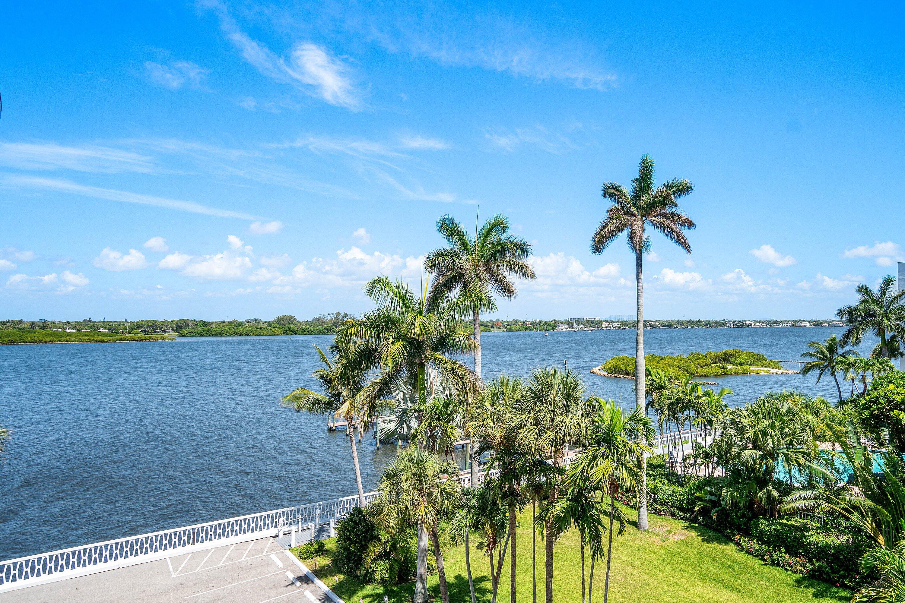 Palm Beach photo 2