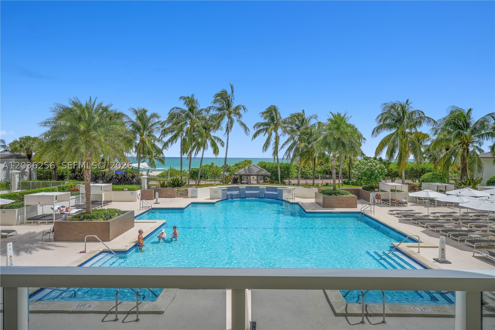 Miami Beach photo 2