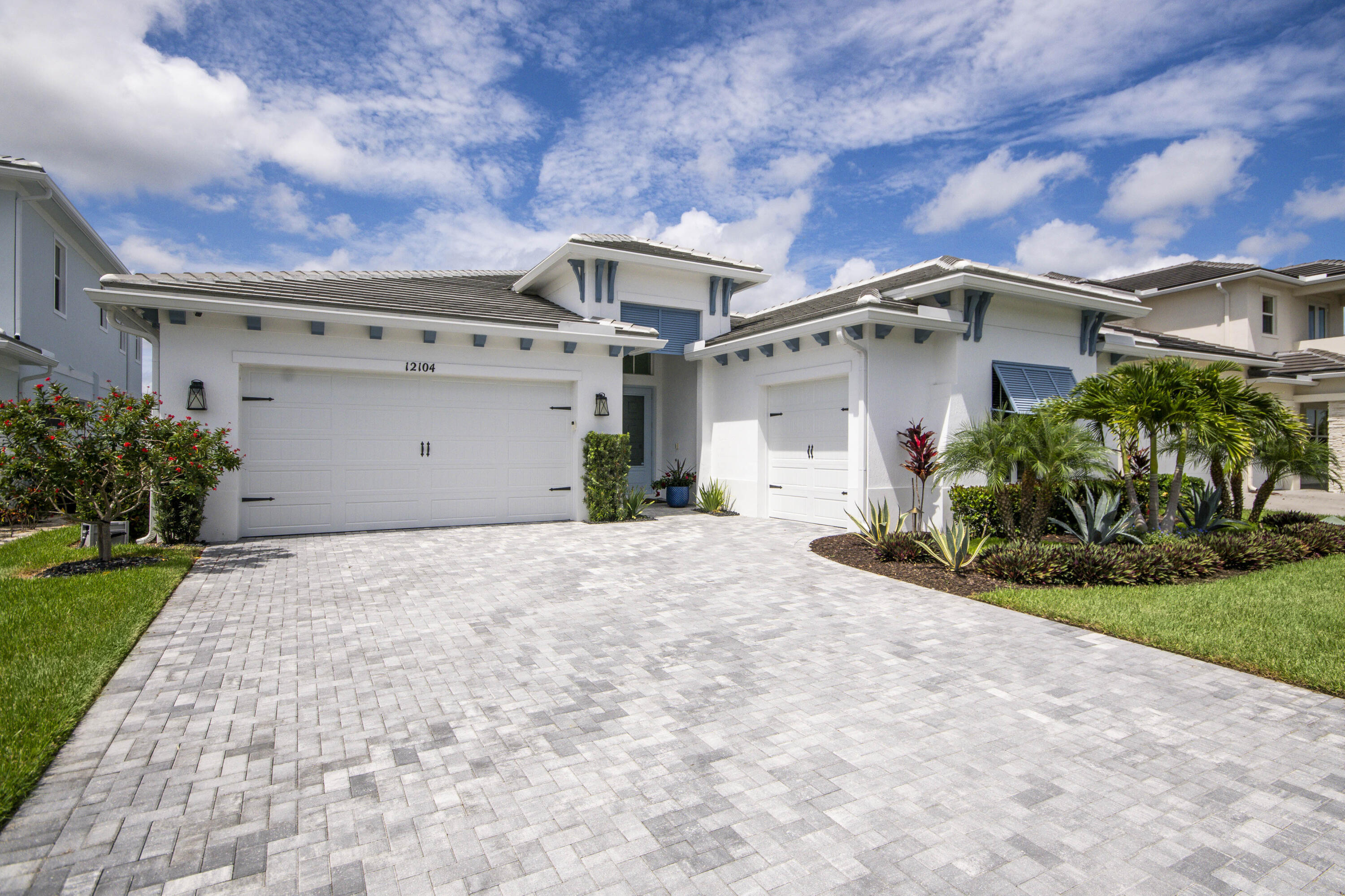 Palm Beach Gardens photo 1