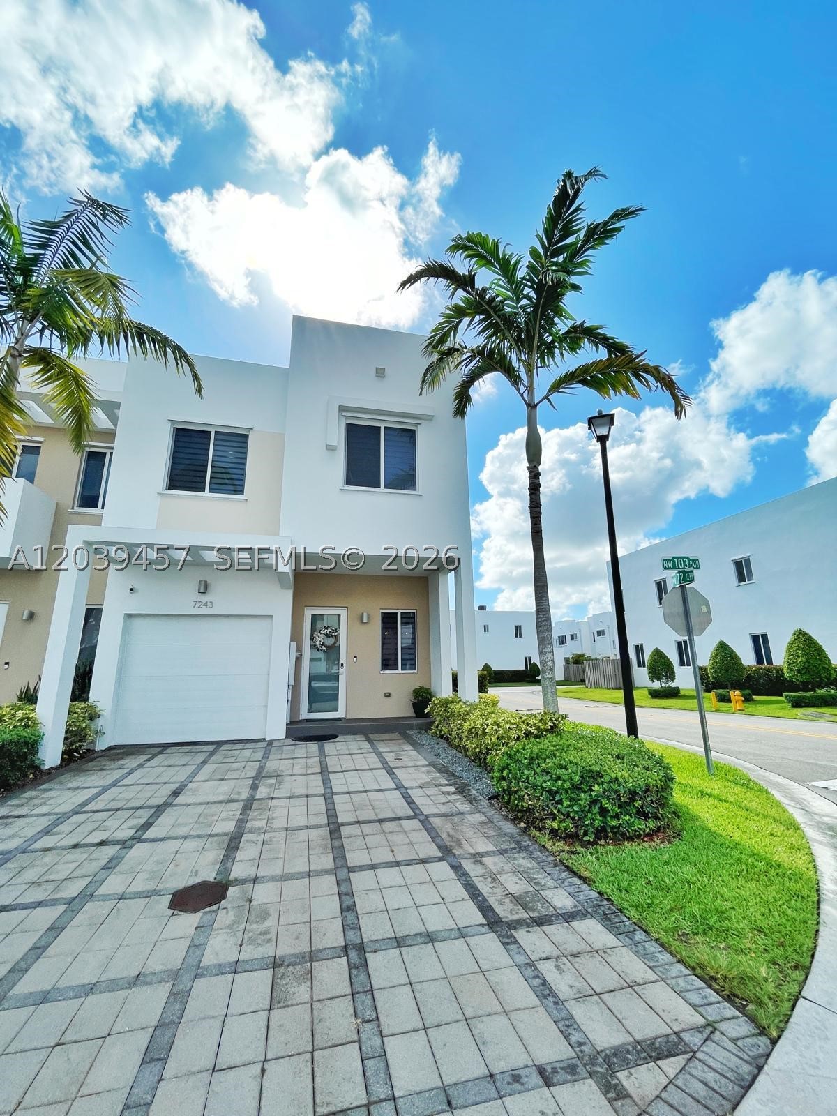 Doral photo 2